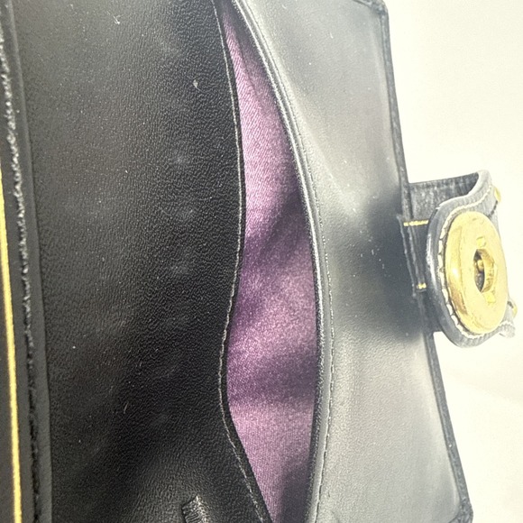 Vintage Coach Turnlock Passport Holder, Coach Turn Lock Black & Gold - Picture 7 of 10